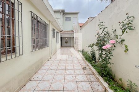 Casa à venda com 117m², 2 quartos e 2 vagas Casa à venda com 117m², 2 quartos e 2 vagasQuintal