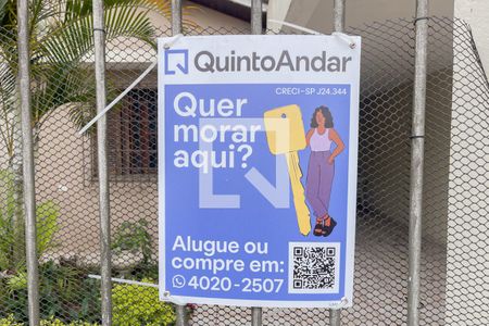 Casa à venda com 117m², 2 quartos e 2 vagas Casa à venda com 117m², 2 quartos e 2 vagasPlaquinha