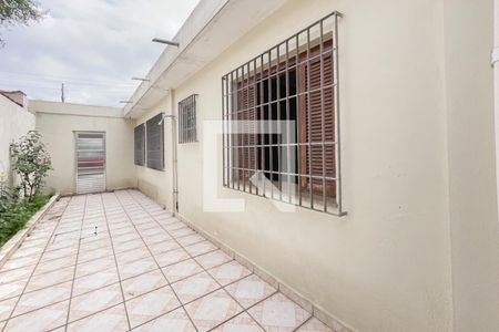 Casa à venda com 117m², 2 quartos e 2 vagas Casa à venda com 117m², 2 quartos e 2 vagasQuintal