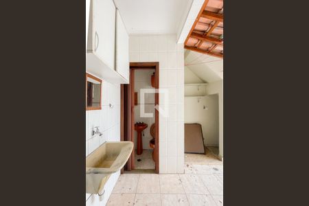 Casa à venda com 117m², 2 quartos e 2 vagas Casa à venda com 117m², 2 quartos e 2 vagasÁrea de Serviço