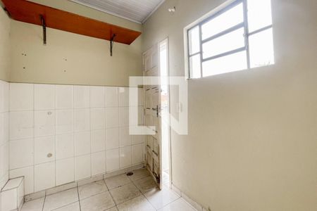 Casa à venda com 117m², 2 quartos e 2 vagas Casa à venda com 117m², 2 quartos e 2 vagasQuarto - Edícula