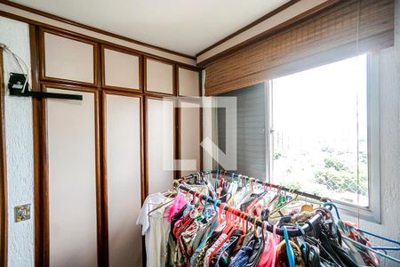 Apartamento à venda com 86m², 3 quartos e 2 vagasQuarto 02