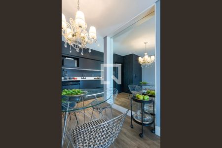 Apartamento à venda com 76m², 1 quarto e 1 vagaSala