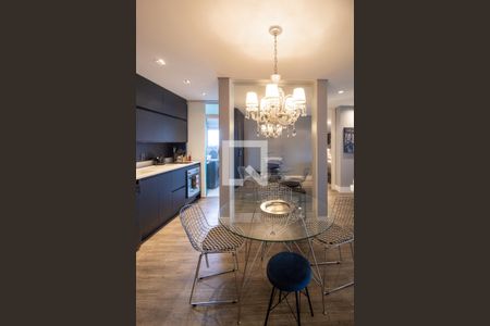 Apartamento à venda com 76m², 1 quarto e 1 vagaSala