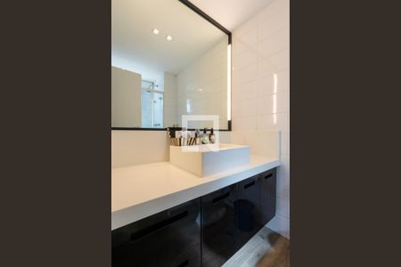 Apartamento à venda com 76m², 1 quarto e 1 vagaBanheiro 