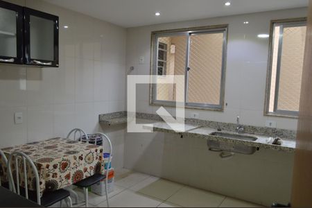 Casa de condomínio à venda com 220m², 4 quartos e sem vagaCozinha