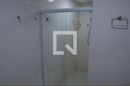 Casa de condomínio à venda com 220m², 4 quartos e sem vagaBanheiro da Suíte