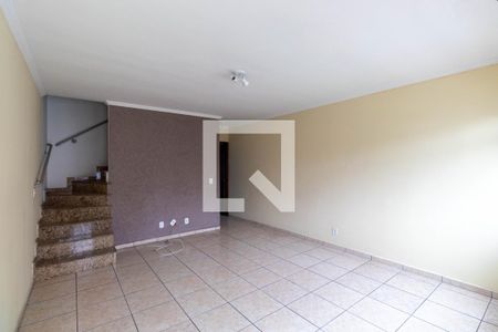 Sala de casa de condomínio para alugar com 3 quartos, 153m² em Vila Lais, São Paulo