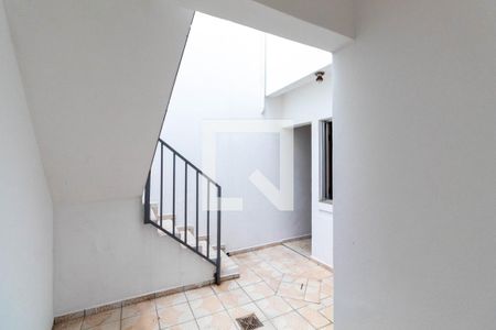 Casa de condomínio para alugar com 153m², 3 quartos e 2 vagasQuintal