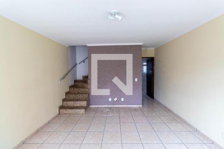 Sala de casa de condomínio para alugar com 3 quartos, 153m² em Vila Lais, São Paulo