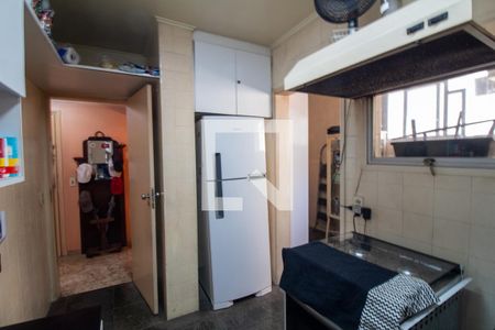 Apartamento à venda com 136m², 3 quartos e 2 vagas Apartamento à venda com 136m², 3 quartos e 2 vagasCozinha