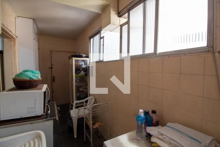 Apartamento à venda com 136m², 3 quartos e 2 vagas Apartamento à venda com 136m², 3 quartos e 2 vagasÁrea de Serviço