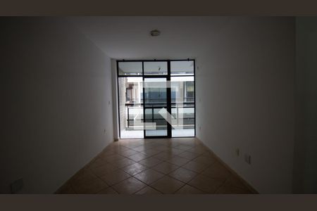 Sala de apartamento para alugar com 2 quartos, 79m² em Recreio dos Bandeirantes, Rio de Janeiro