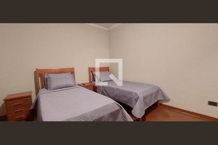 Casa à venda com 314m², 3 quartos e 6 vagasQuarto 2