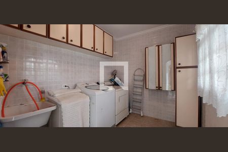 Casa à venda com 314m², 3 quartos e 6 vagasÁrea de Serviço