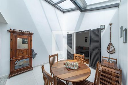 Casa à venda com 225m², 4 quartos e 3 vagasJardim de Inverno