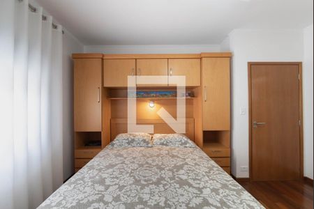 Casa à venda com 225m², 4 quartos e 3 vagasSuíte 1