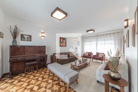 Sala de casa à venda com 4 quartos, 225m² em Bosque da Saúde, São Paulo