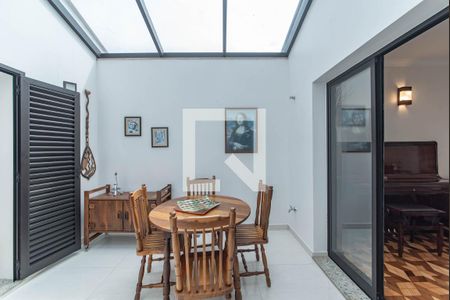 Jardim de Inverno de casa à venda com 4 quartos, 225m² em Bosque da Saúde, São Paulo