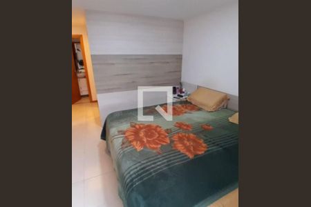 Apartamento à venda com 210m², 3 quartos e 3 vagas Apartamento à venda com 210m², 3 quartos e 3 vagasQuarto