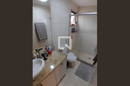 Apartamento à venda com 210m², 3 quartos e 3 vagas Apartamento à venda com 210m², 3 quartos e 3 vagasBanheiro