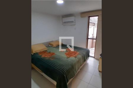 Apartamento à venda com 210m², 3 quartos e 3 vagas Apartamento à venda com 210m², 3 quartos e 3 vagasQuarto