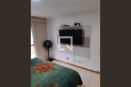 Apartamento à venda com 210m², 3 quartos e 3 vagas Apartamento à venda com 210m², 3 quartos e 3 vagasQuarto