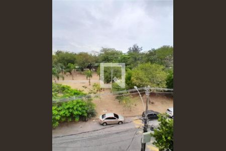 Apartamento à venda com 210m², 3 quartos e 3 vagas Apartamento à venda com 210m², 3 quartos e 3 vagasQuarto