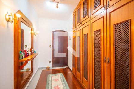 Casa para alugar com 948m², 4 quartos e 6 vagas Casa para alugar com 948m², 4 quartos e 6 vagasCloset da suíte