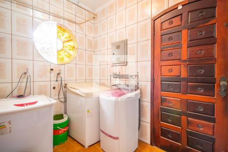 Casa para alugar com 948m², 4 quartos e 6 vagas Casa para alugar com 948m², 4 quartos e 6 vagasÁrea de Serviço