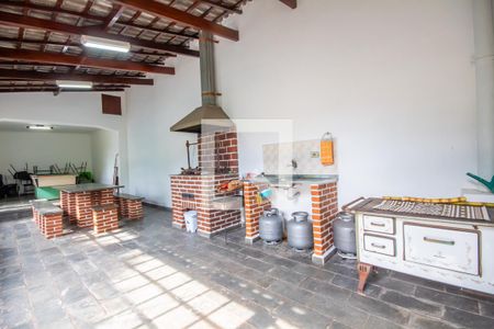 Casa para alugar com 948m², 4 quartos e 6 vagas Casa para alugar com 948m², 4 quartos e 6 vagasChurrasqueira