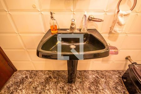 Casa para alugar com 948m², 4 quartos e 6 vagas Casa para alugar com 948m², 4 quartos e 6 vagasBanheiro da Suíte