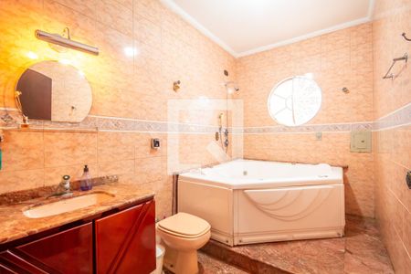 Casa para alugar com 948m², 4 quartos e 6 vagas Casa para alugar com 948m², 4 quartos e 6 vagasBanheiro 2