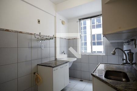 Cozinha de apartamento à venda com 1 quarto, 50m² em Floresta, Belo Horizonte