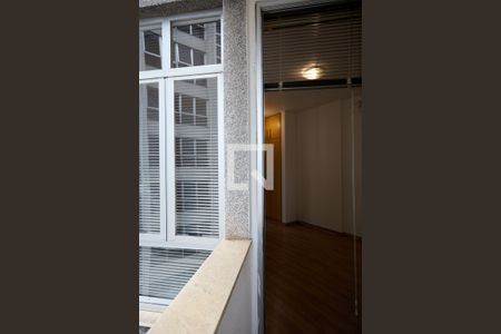 Sala de apartamento à venda com 1 quarto, 50m² em Floresta, Belo Horizonte