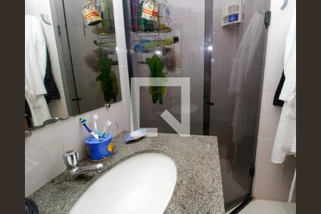 Apartamento à venda com 202m², 4 quartos e 2 vagasBanheiro do Quarto 2