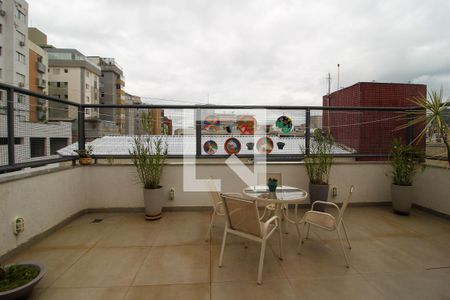 Apartamento à venda com 202m², 4 quartos e 2 vagasÁrea Externa