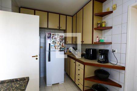 Apartamento à venda com 193m², 4 quartos e 4 vagasCozinha