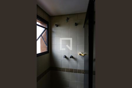 Apartamento à venda com 193m², 4 quartos e 4 vagasBanheiro da Suíte 2