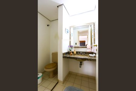 Lavabo de apartamento à venda com 4 quartos, 193m² em Jardim Monte Kemel, São Paulo
