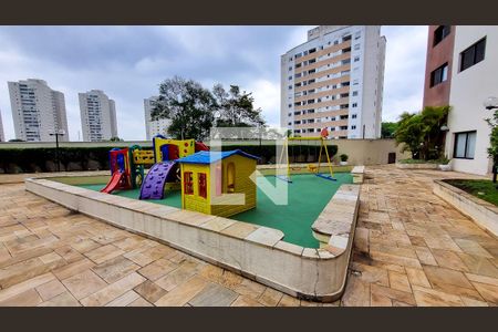 Apartamento à venda com 193m², 4 quartos e 4 vagasÁrea comum - Playground