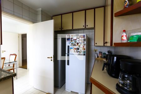 Apartamento à venda com 193m², 4 quartos e 4 vagasCozinha