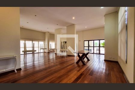 Apartamento à venda com 193m², 4 quartos e 4 vagasÁrea comum - Salão de festas