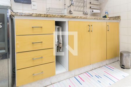 Apartamento à venda com 78m², 2 quartos e 1 vagaCozinha - Armários