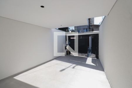 Casa à venda com 106m², 3 quartos e 2 vagasÁrea de Serviço