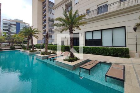 Apartamento à venda com 257m², 3 quartos e 4 vagasÁrea comum - Piscina