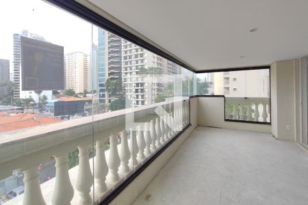 Apartamento à venda com 257m², 3 quartos e 4 vagasPLACA INSTALADA NO IMÓVEL