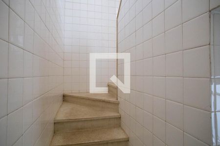 Apartamento à venda com 350m², 5 quartos e 3 vagasEscada