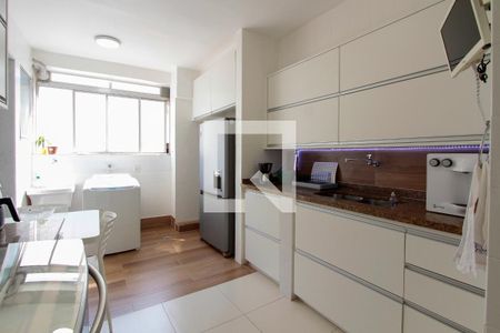 Apartamento à venda com 194m², 4 quartos e 2 vagasCozinha