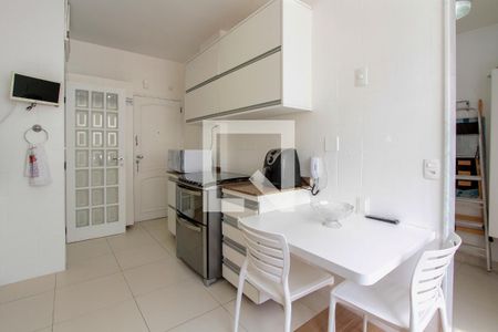 Apartamento à venda com 194m², 4 quartos e 2 vagasCozinha
